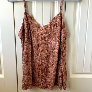 Lightweight tank top